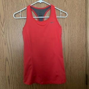 Nike workout tank top